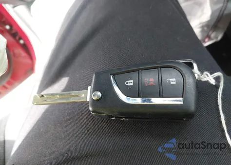 2018 Toyota C-Hr Xle z USA, uszkodzony, nr VIN NMTKHMBX8JR006774